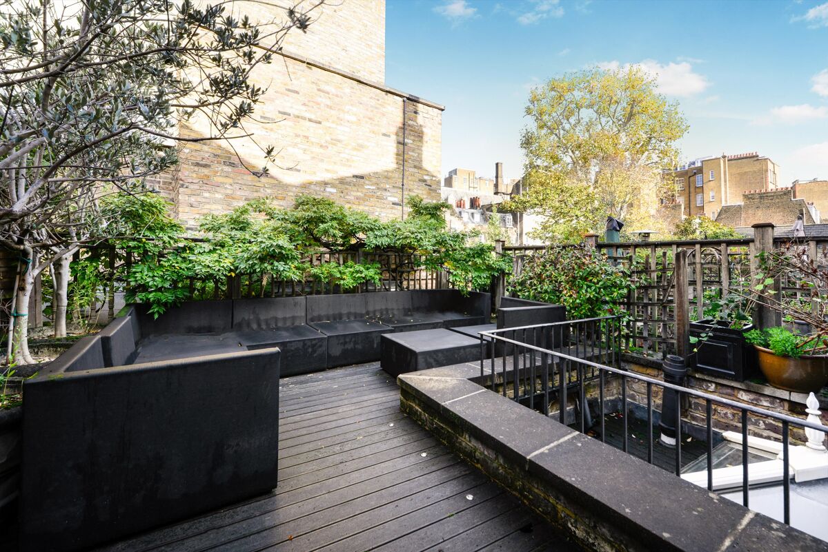house to rent in Holland Street, Kensington, London, W8 KEQ012026782
