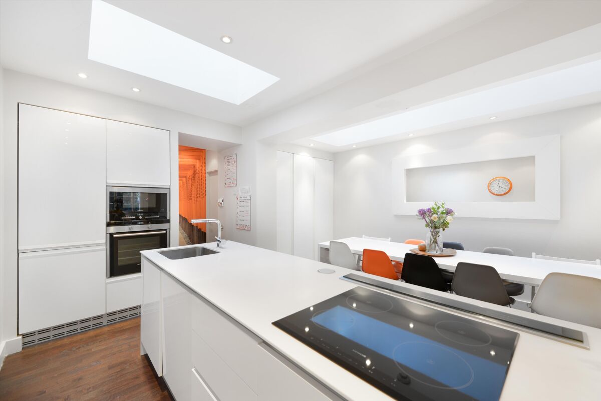 house to rent in Holland Street, Kensington, London, W8 KEQ012026782