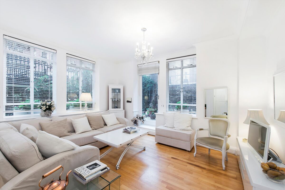 flat to rent in Oakwood Court, Holland Park, W14 KEQ012047183