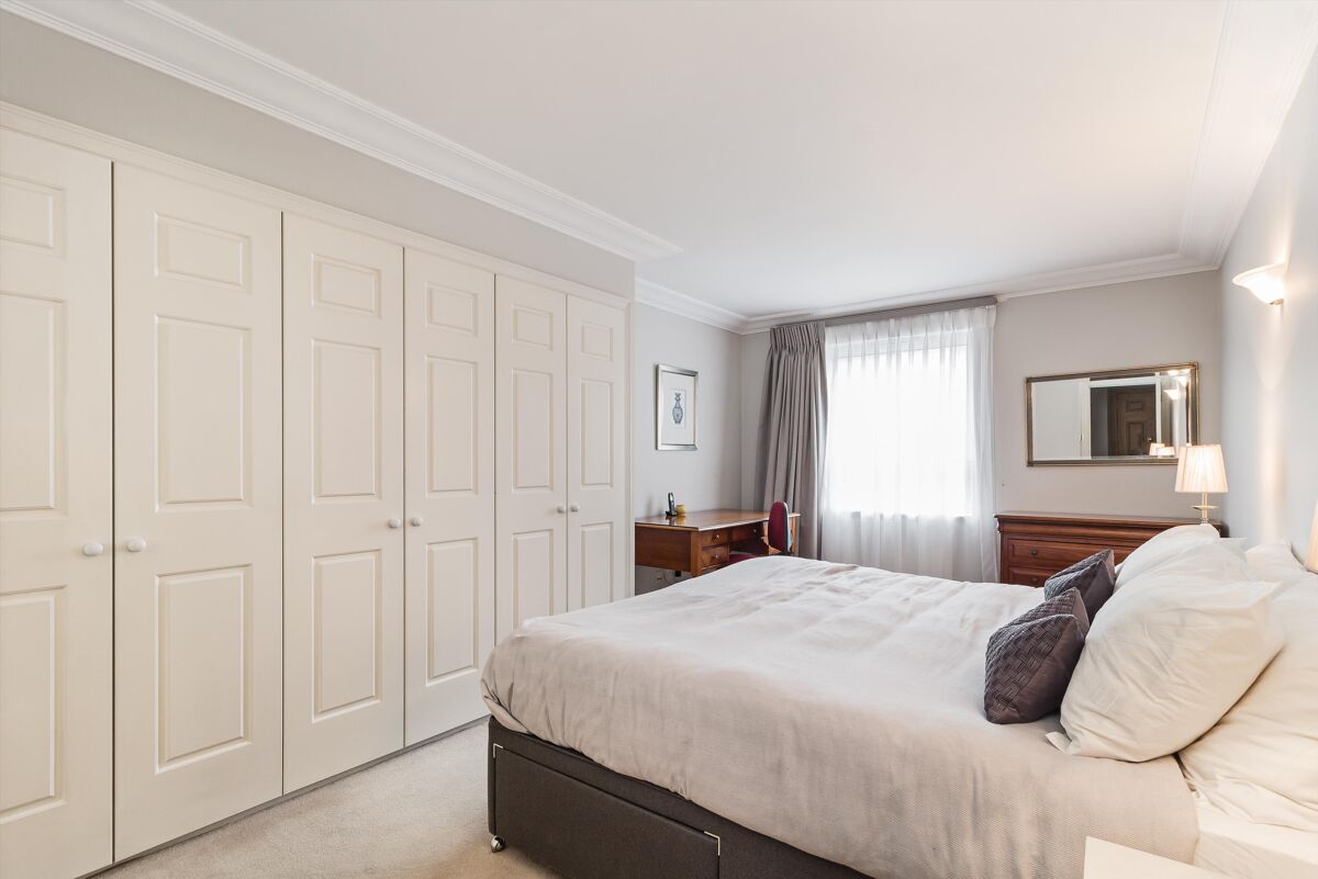 flat to rent in Consort Court, 31 Wrights Lane, Kensington, London, W8
