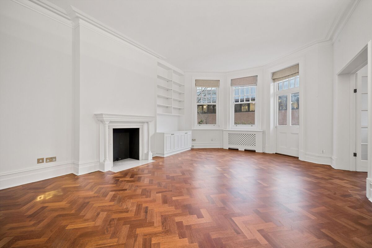 flat to rent in Campden Hill Court, Campden Hill Road, Campden Hill