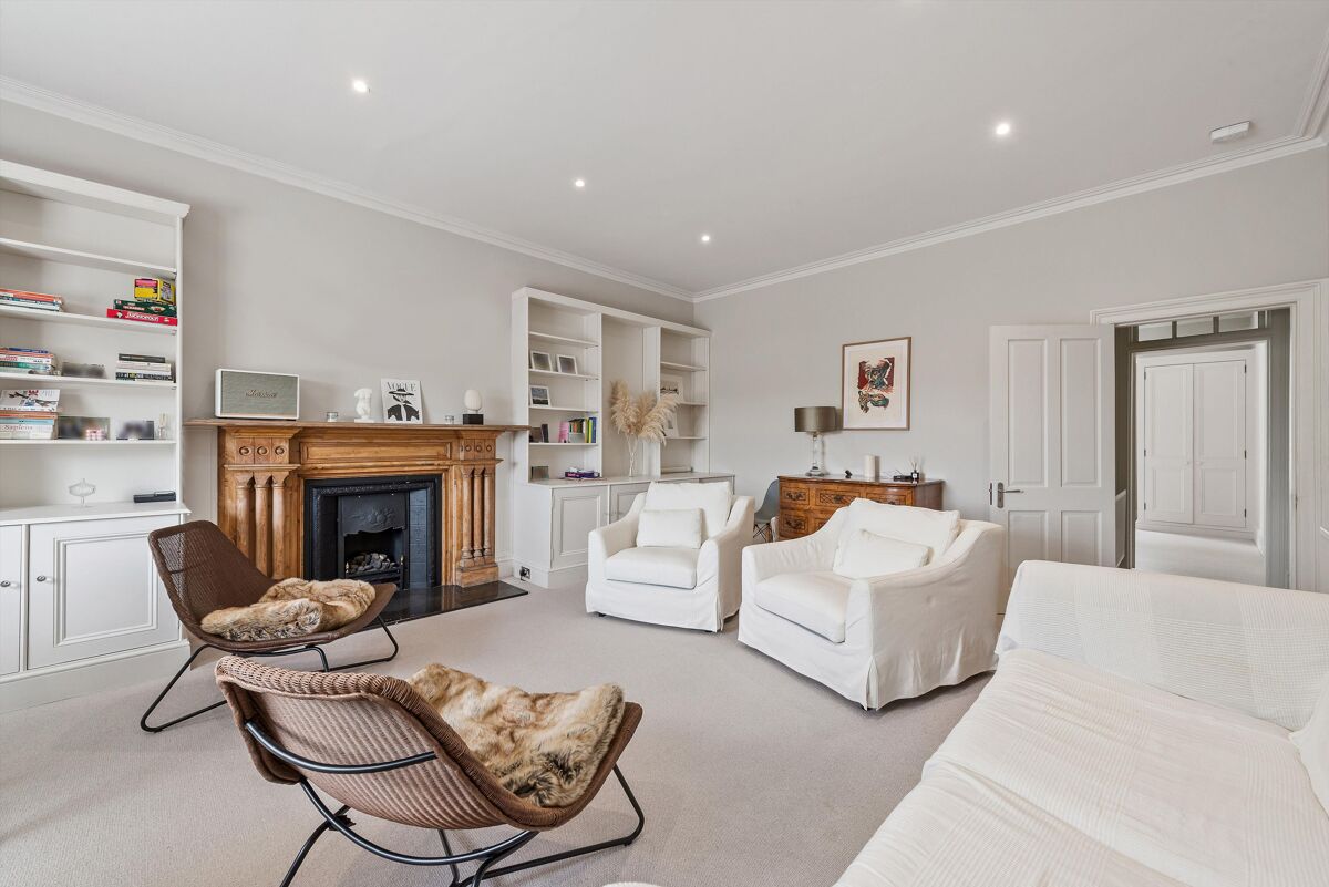 flat to rent in Holland Park, London, W11 KEQ012116540 Knight Frank