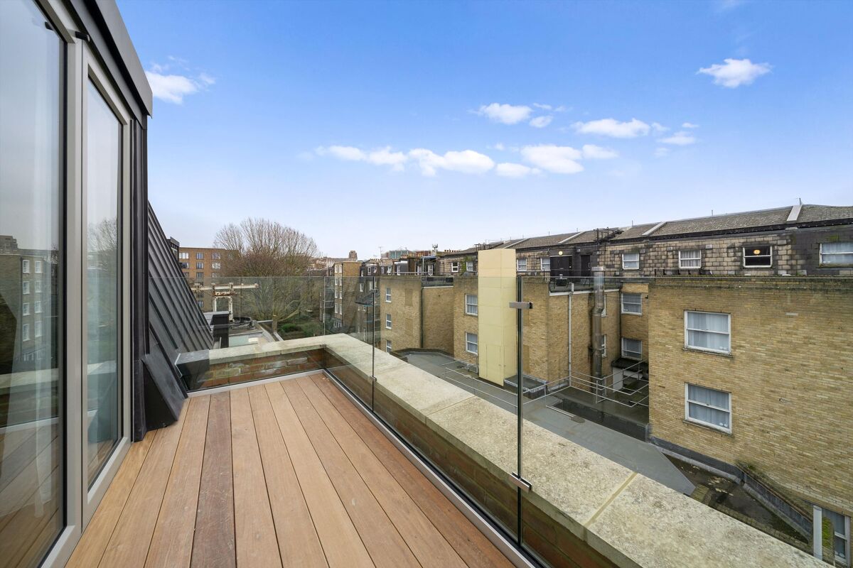 flat to rent in Logan Place, Kensington, London, W8 KEQ012190302