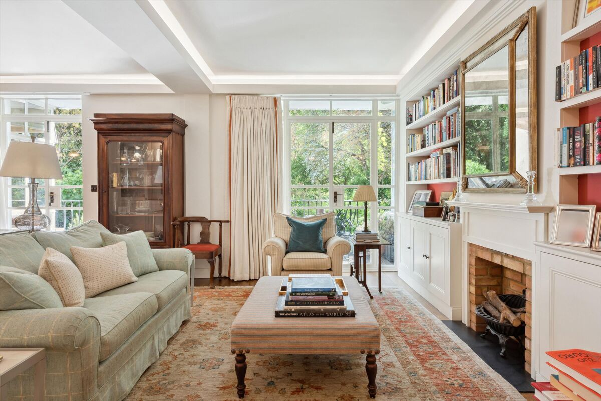 flat to rent in Laurie House, 16 Airlie Gardens, London, W8