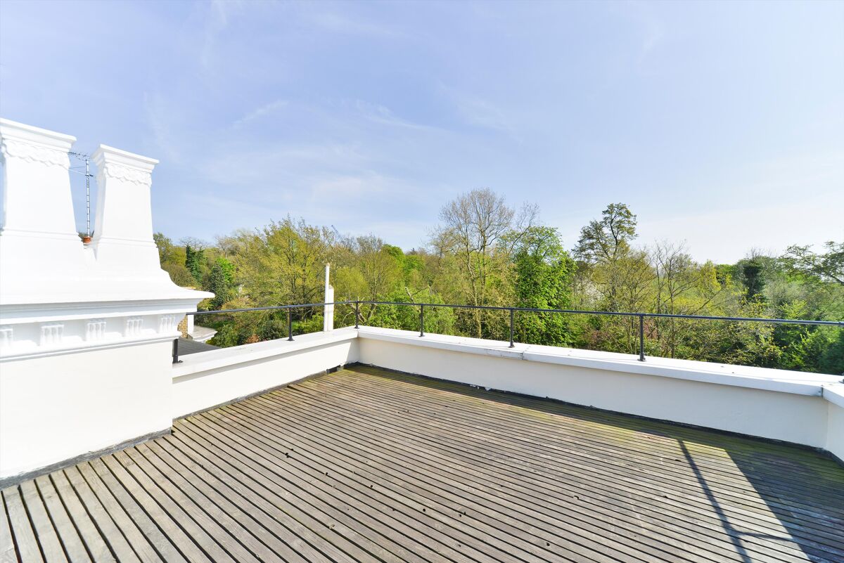 flat to rent in Holland Park, Holland Park, London, W11 KEQ012238145