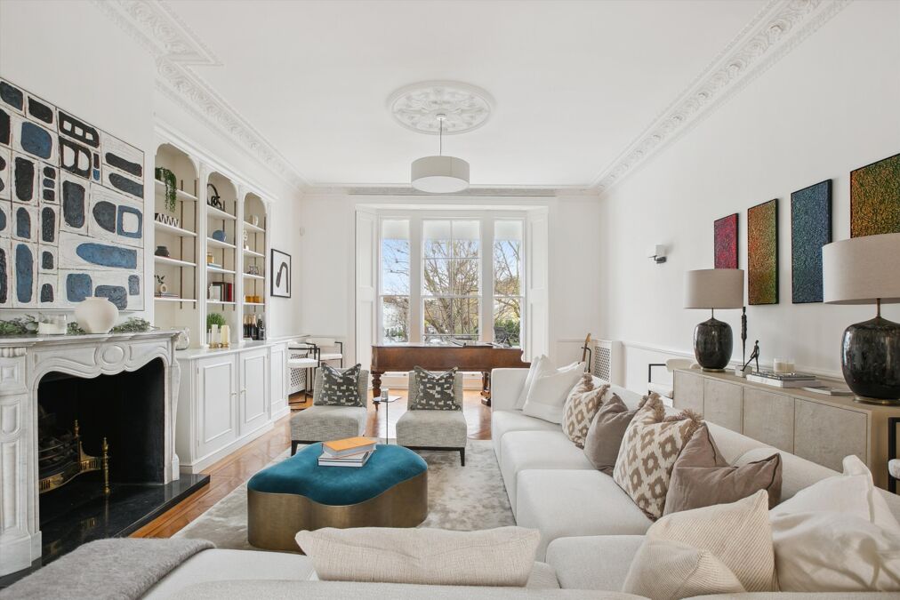 Image of Palace Gardens Terrace, London, W8