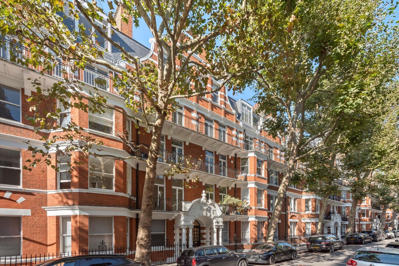 Image of Iverna Gardens, Kensington, London, W8