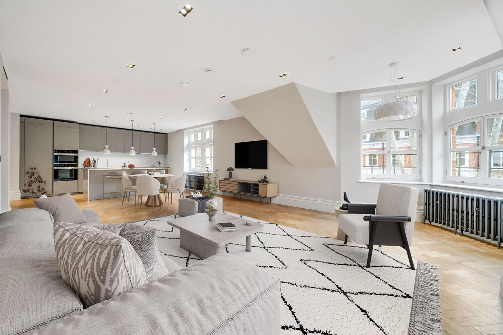 Image of Kensington Court, Kensington, London, W8
