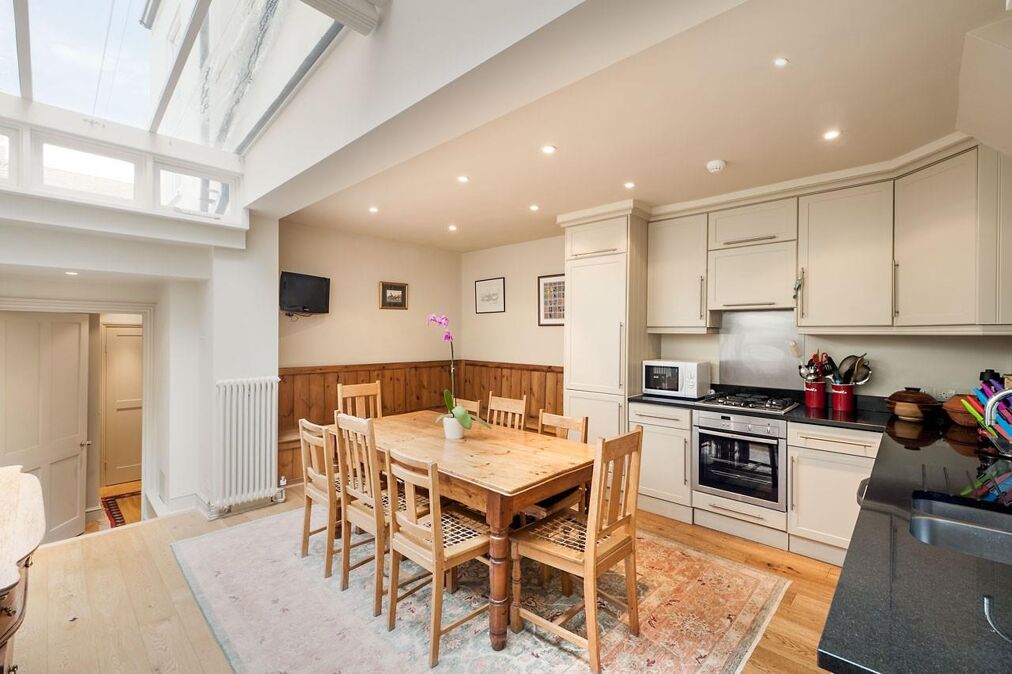 Image of Edge Street, Kensington, London, W8