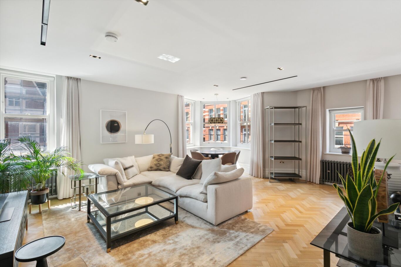 Image of Kensington Court, Kensington, London W8
