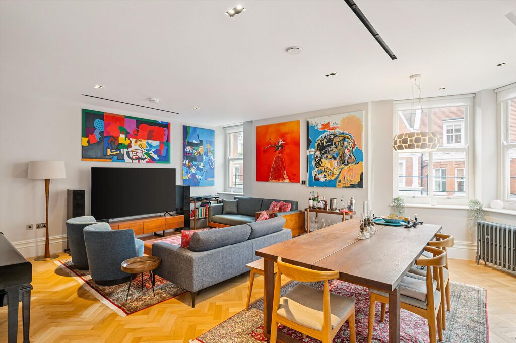 Image of Kensington Court, Kensington, London W8