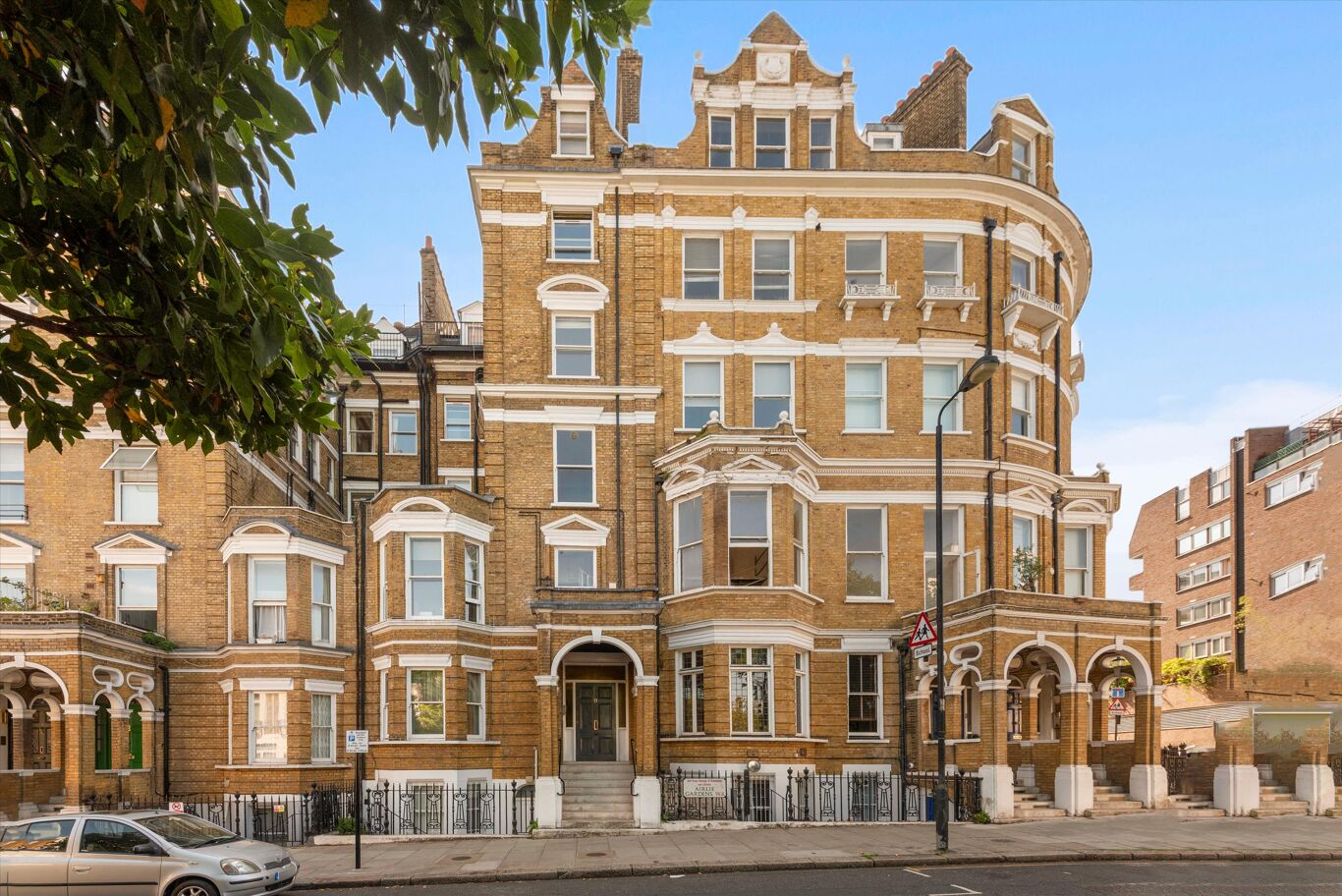 Image of Airlie Gardens, London, W8
