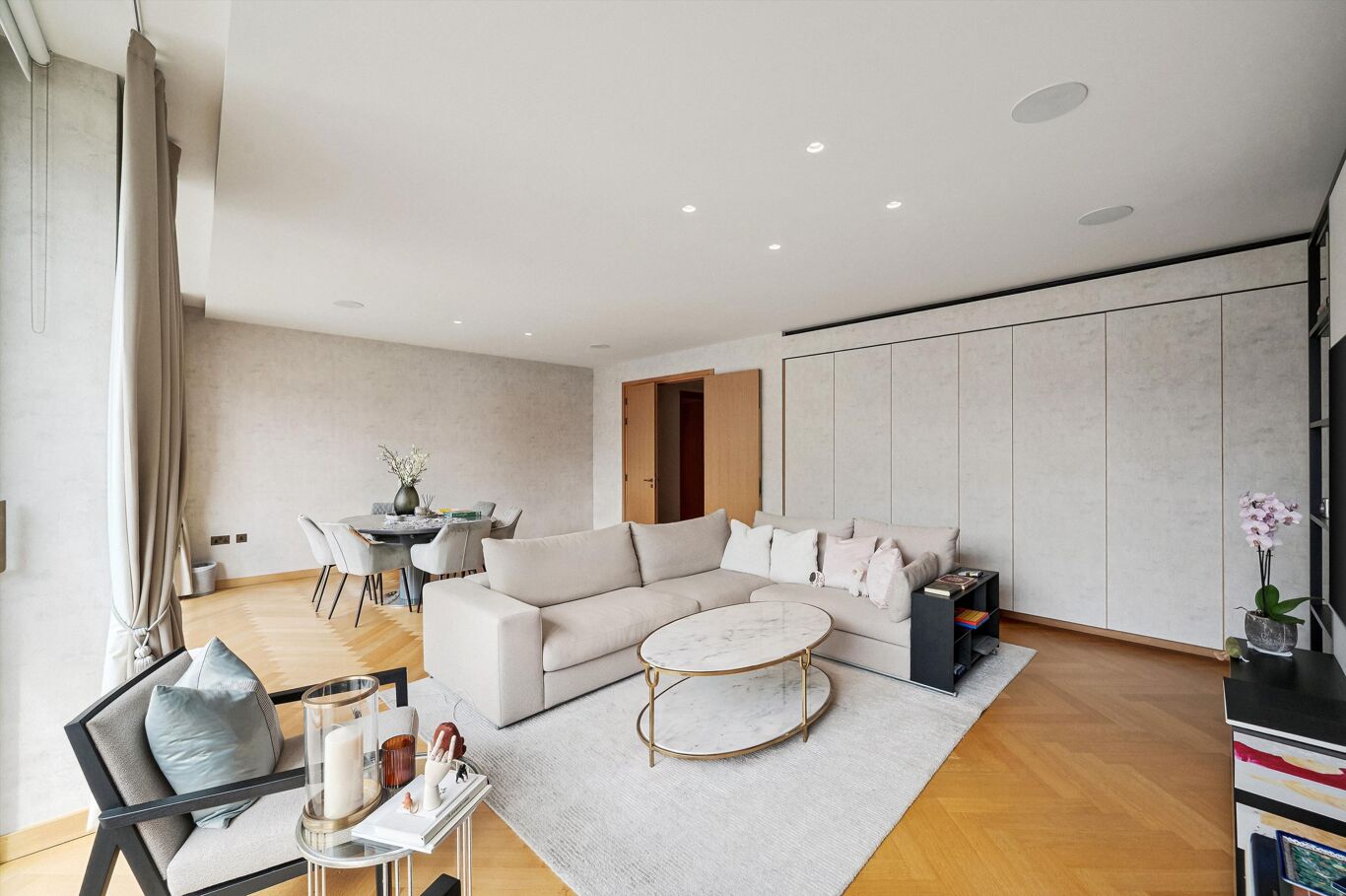 Image of Victoria Road, Kensington, London W8.