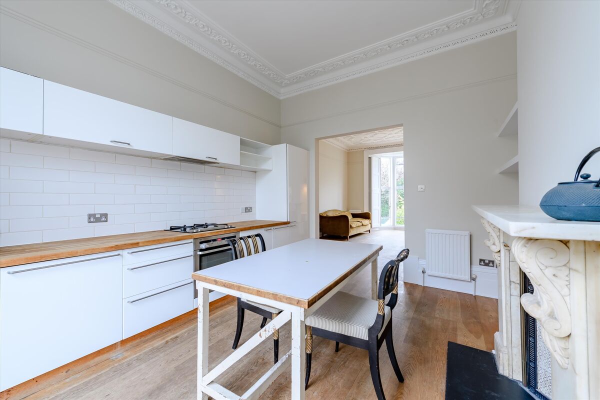 flat to rent in Camden Square, London, NW1 KGQ012001376 Knight Frank