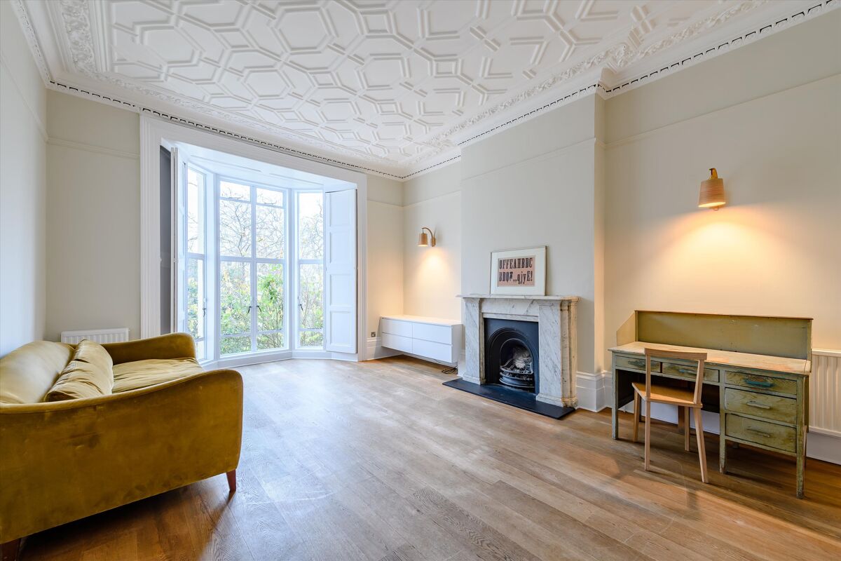 flat to rent in Camden Square, London, NW1 KGQ012001376 Knight Frank