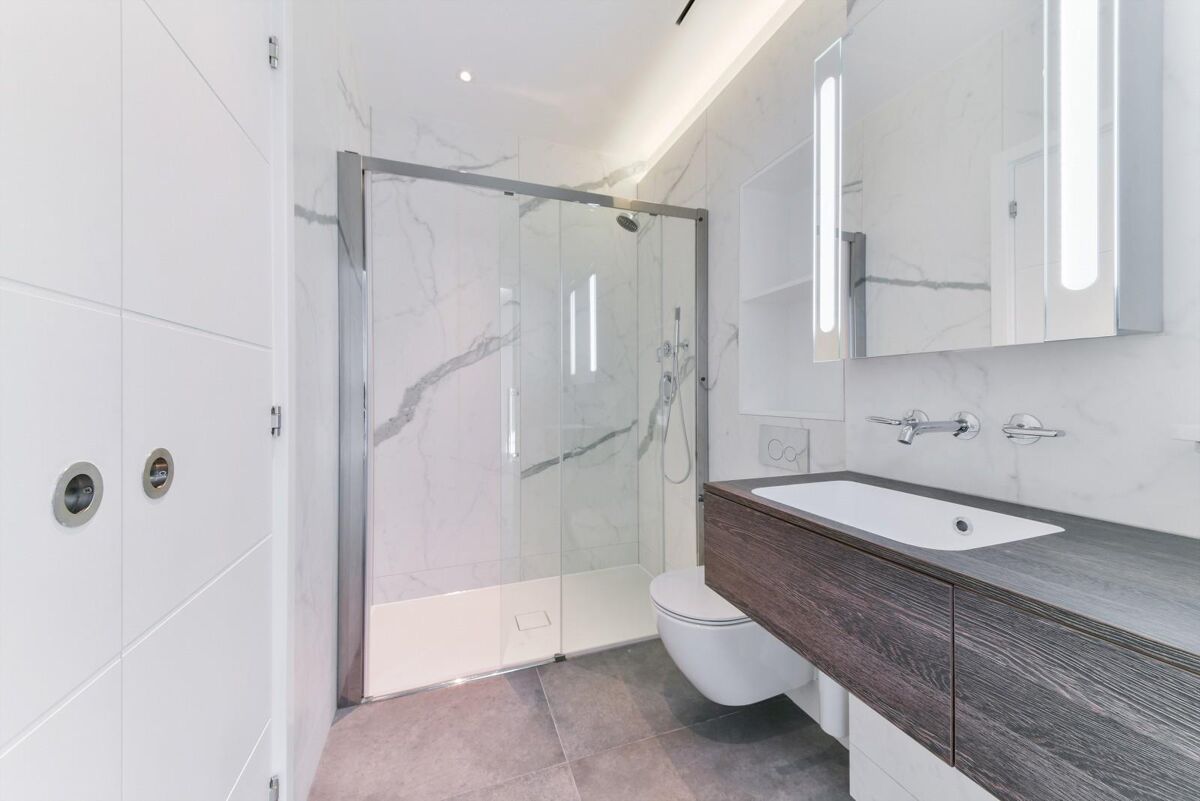 flat to rent in King¿s Cross Road, King¿s Cross, London, WC1X KGQ012043706 Knight Frank