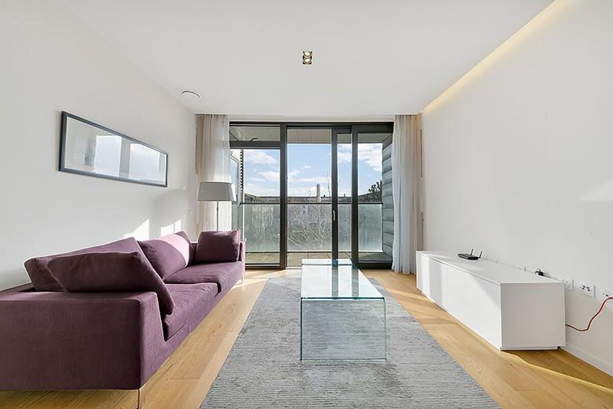 flat to rent in Arthouse, York Way, Kings Cross, London, N1C