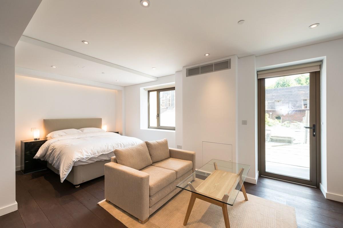 Flat to rent in Gray's Inn Road, Holborn, London, WC1X 8HR