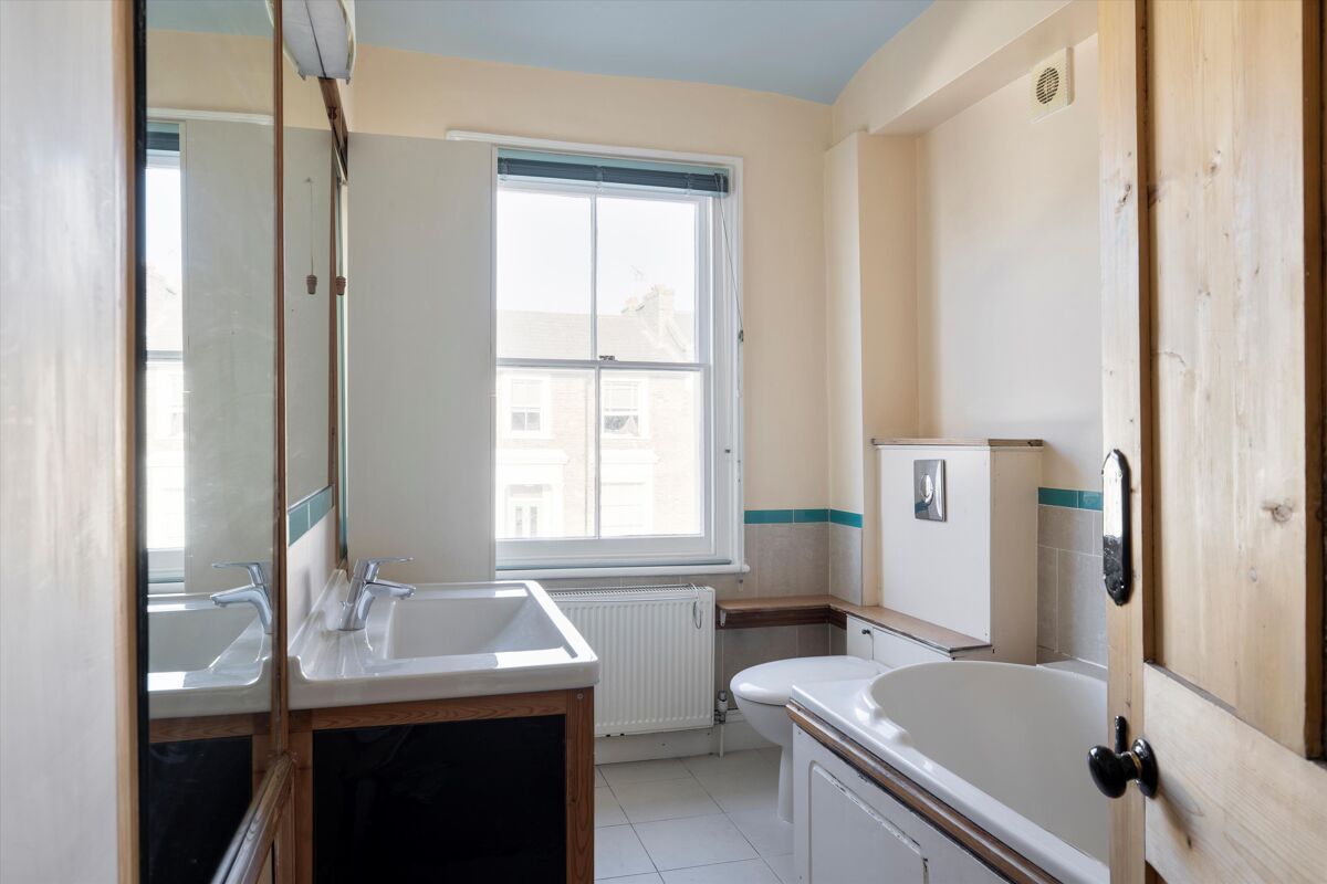 house to rent in St Pauls Crescent, London, NW1 KGQ012253860 Knight