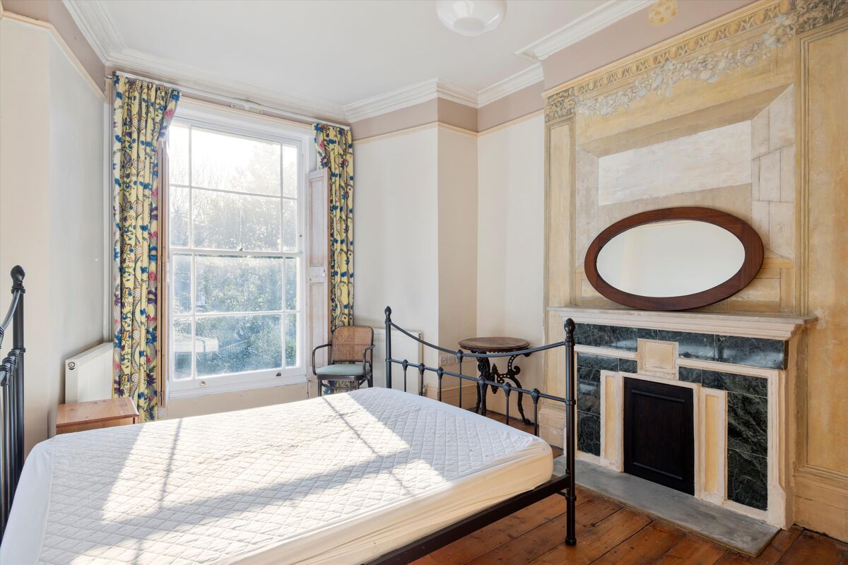 house to rent in St Pauls Crescent, London, NW1 KGQ012253860 Knight