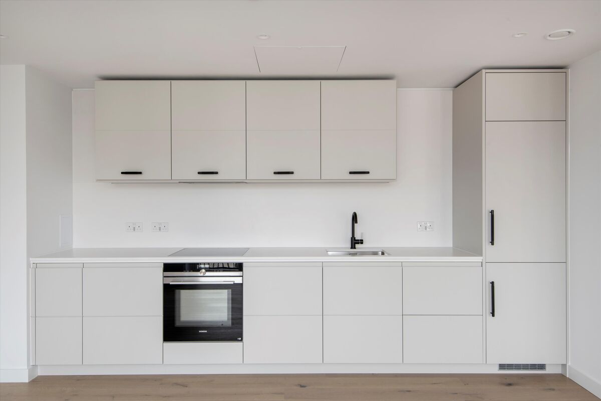 flat to rent in Greenford House, Jubilee Walk, London, WC1X KGQ012307289 Knight Frank