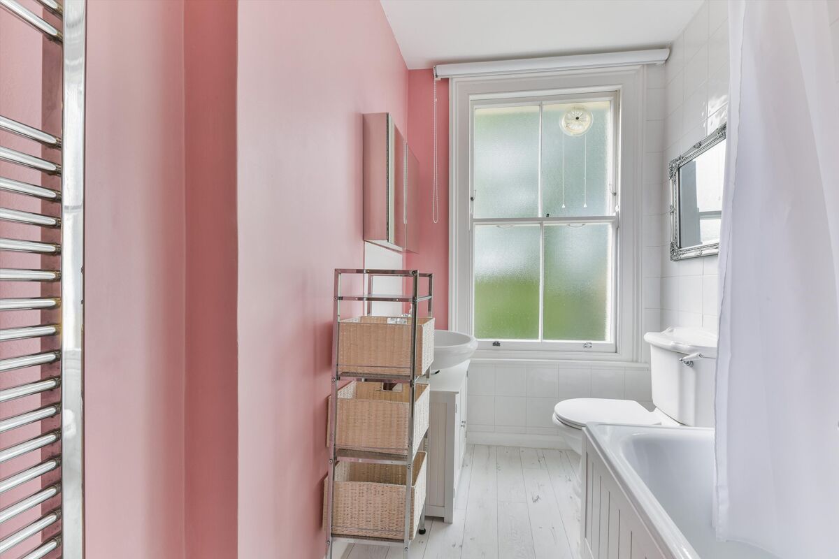 flat to rent in Oakley Square, London, NW1 KGQ012314473 Knight Frank