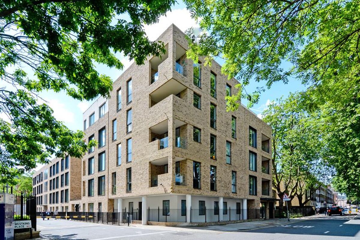 flat to rent in Burleigh House, West King Place, Bloomsbury, London