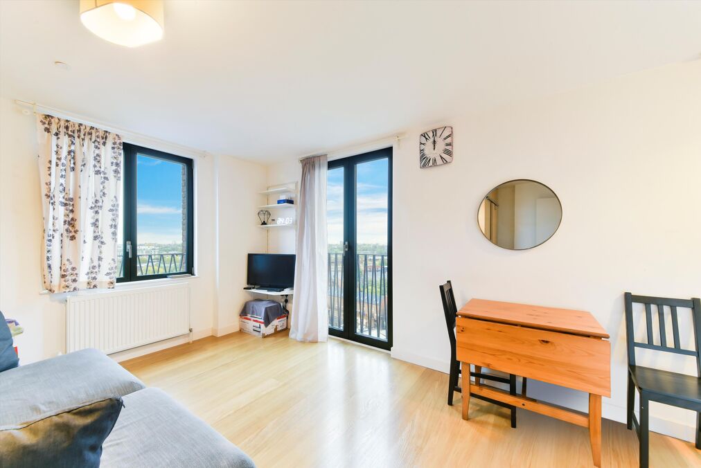 Image of Saxon Court, York Way, London, N1C