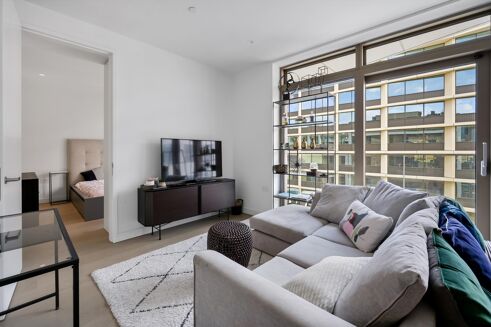 Picture of 1 bedroom flat for rent.