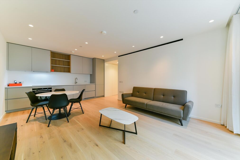 Image of Cadence, Lewis Cubitt Walk, London, N1C