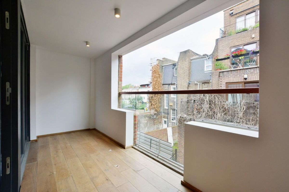 flat to rent in Bruges Place, Baynes Street, London, NW1 0TL