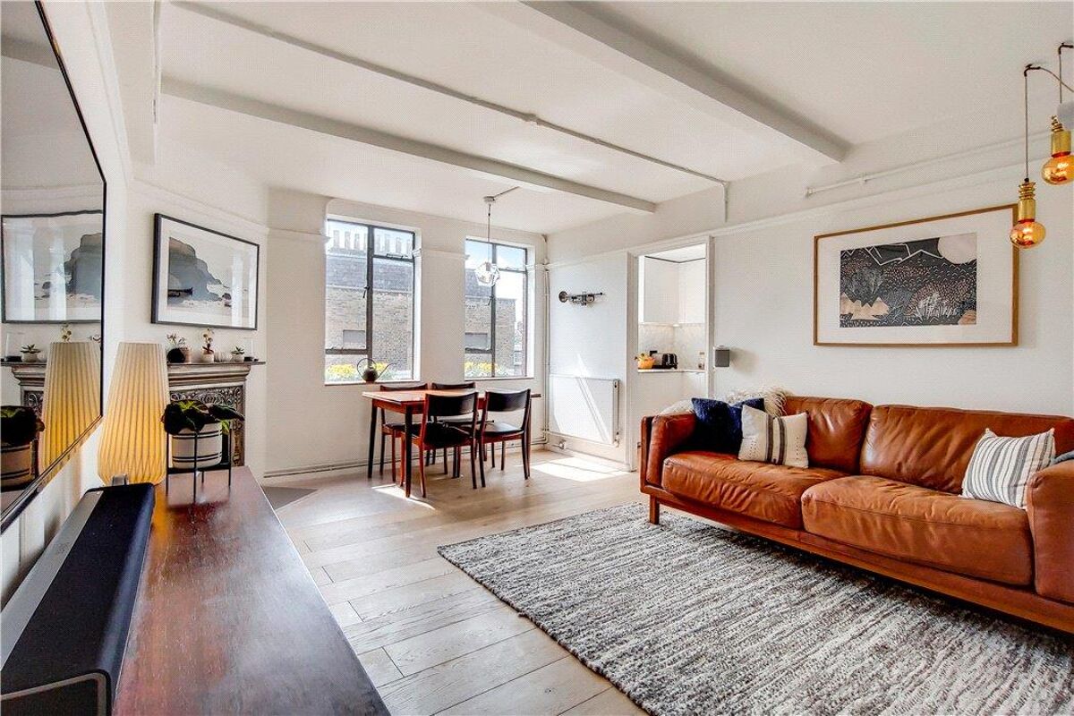 flat for sale in Charles Rowan House, Margery Street, London, WC1X