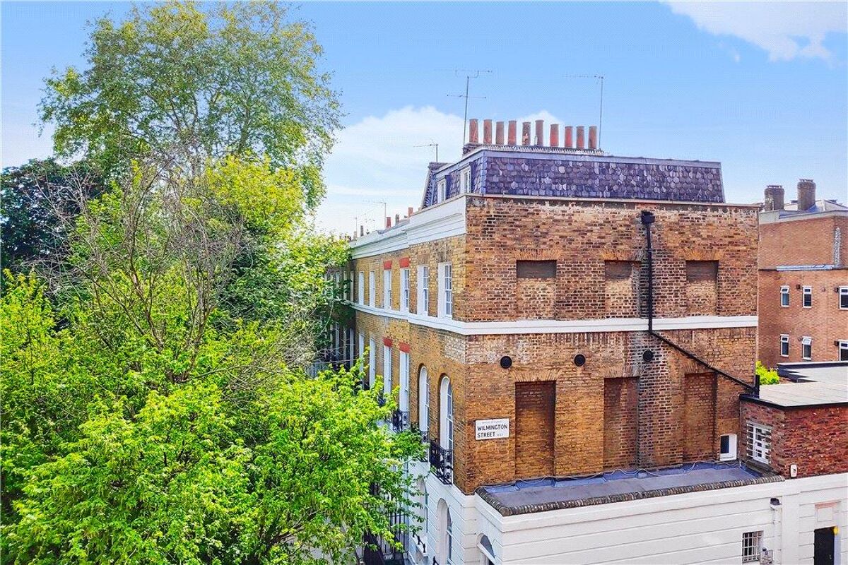 flat for sale in Charles Rowan House, Margery Street, London, WC1X