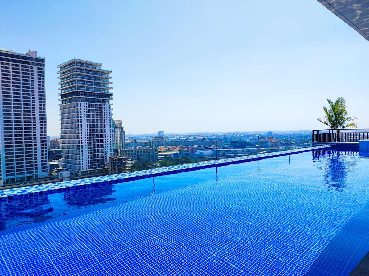 Basac Land penthouse to rent in Basac Lane, Tonle Basac, Phnom Penh.KHRA664P ...