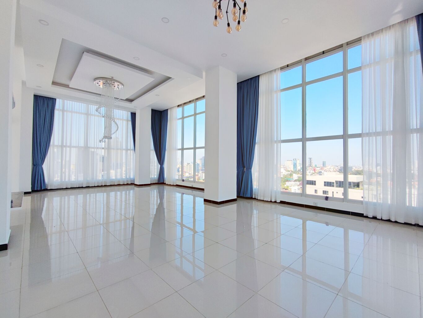 Image of Basac Lane, Tonle Basac, Phnom Penh.KHRA664PP