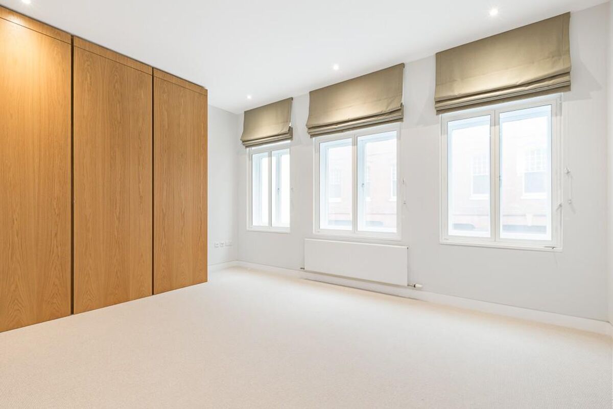 flat to rent in Cadogan Gardens, Knightsbridge, London, SW3