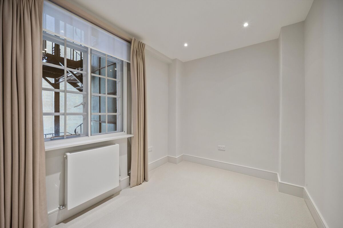 flat to rent in Sloane Street, London, SW1X KNQ012118573 Knight Frank