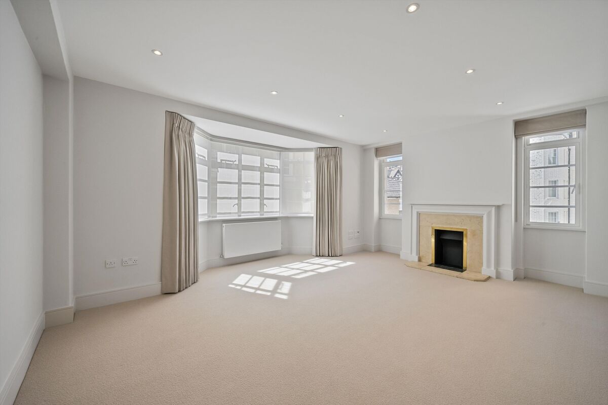 flat to rent in Sloane Street, London, SW1X KNQ012118573 Knight Frank