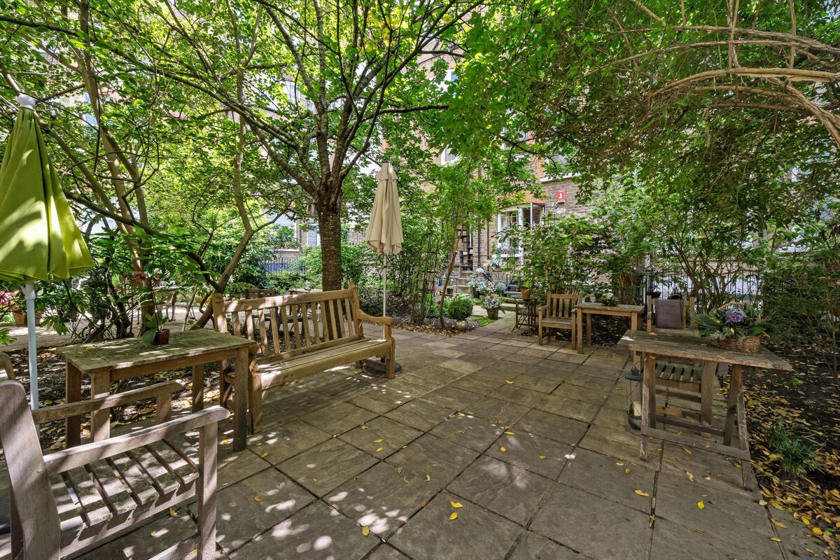 flat to rent in Draycott Place, Knightsbridge, London, SW3