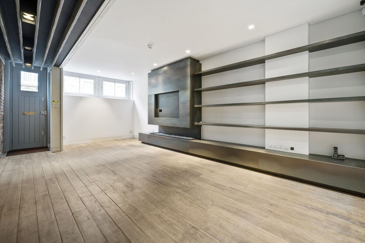 house to rent in Ennismore Mews, Knightsbridge, London, SW7