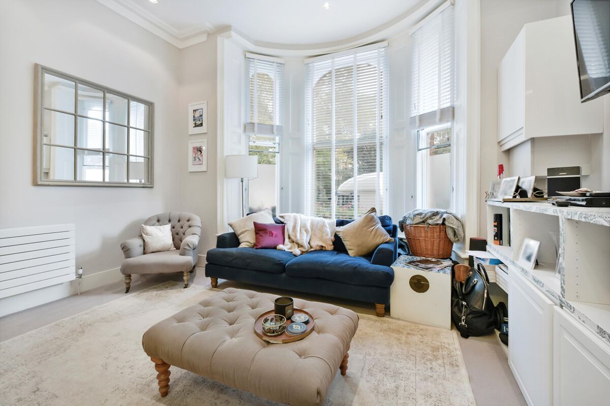 flat to rent in Lennox Gardens, Knightsbridge, London, SW1X KNQ012143357 Knight Frank