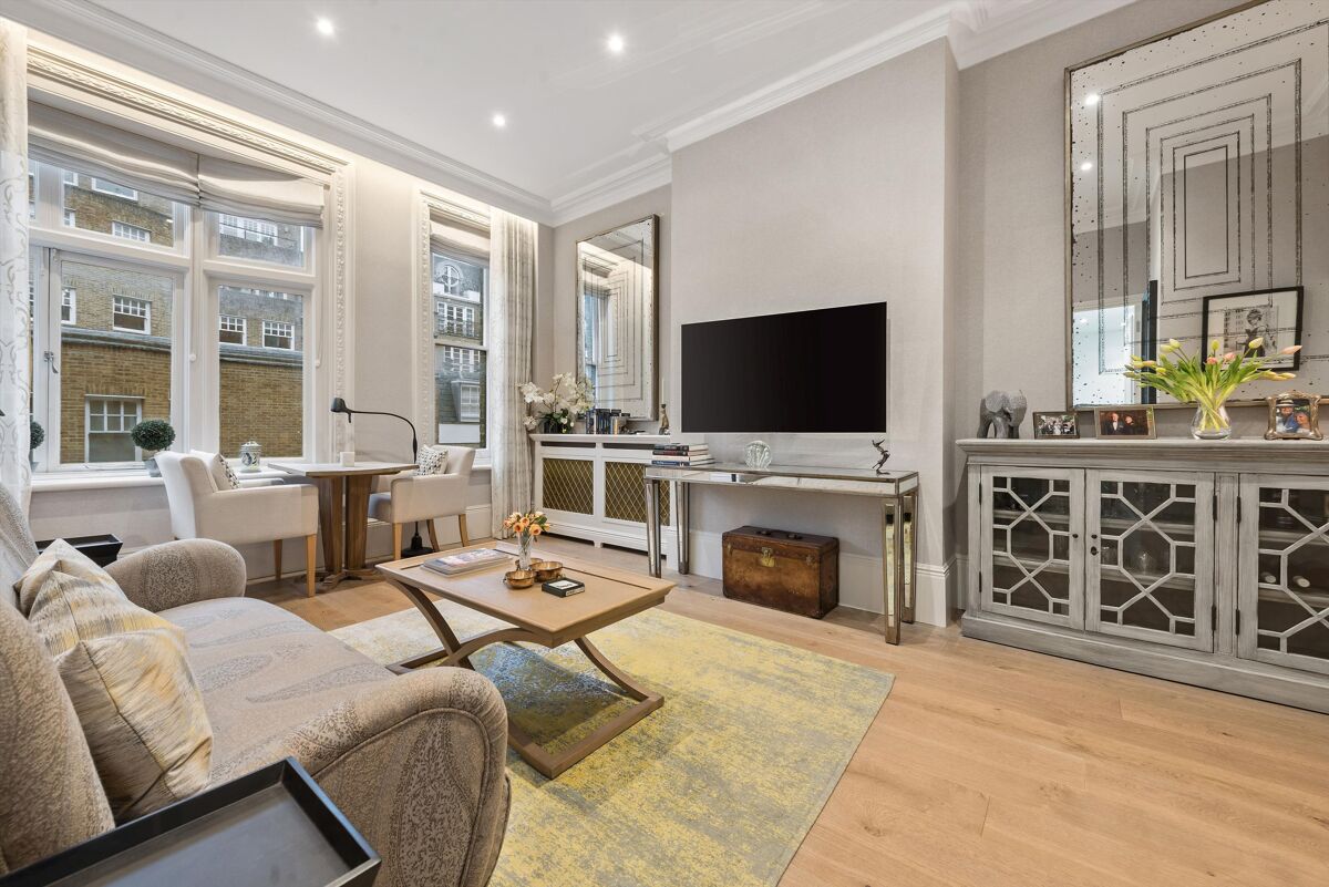 flat to rent in Wilbraham Place, London, SW1X KNQ012155992 Knight Frank