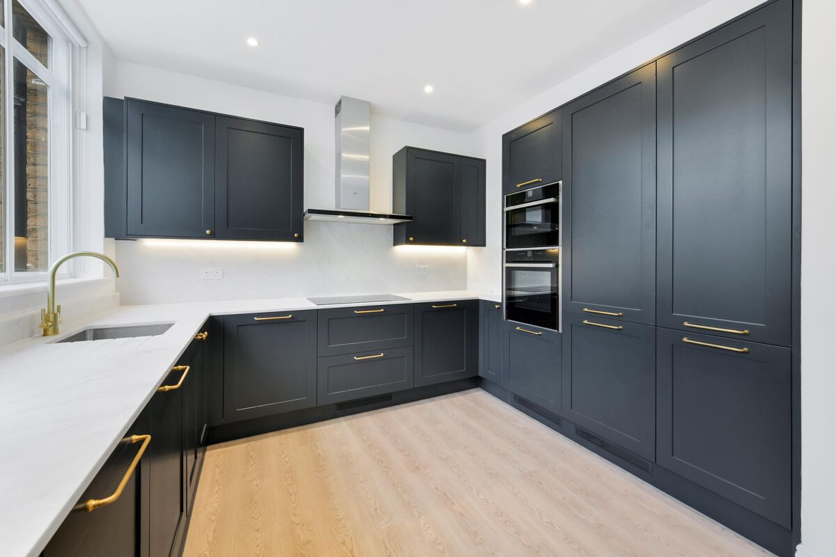 flat to rent in Onslow Square, London, SW7 KNQ012157680 Knight Frank