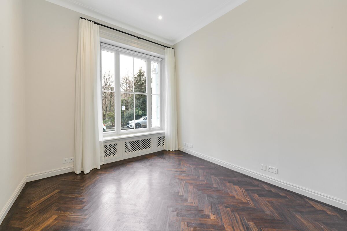 flat to rent in Onslow Square, London, SW7 KNQ012157680 Knight Frank