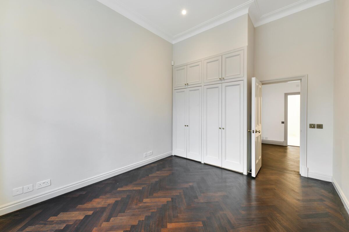 flat to rent in Onslow Square, London, SW7 KNQ012157680 Knight Frank