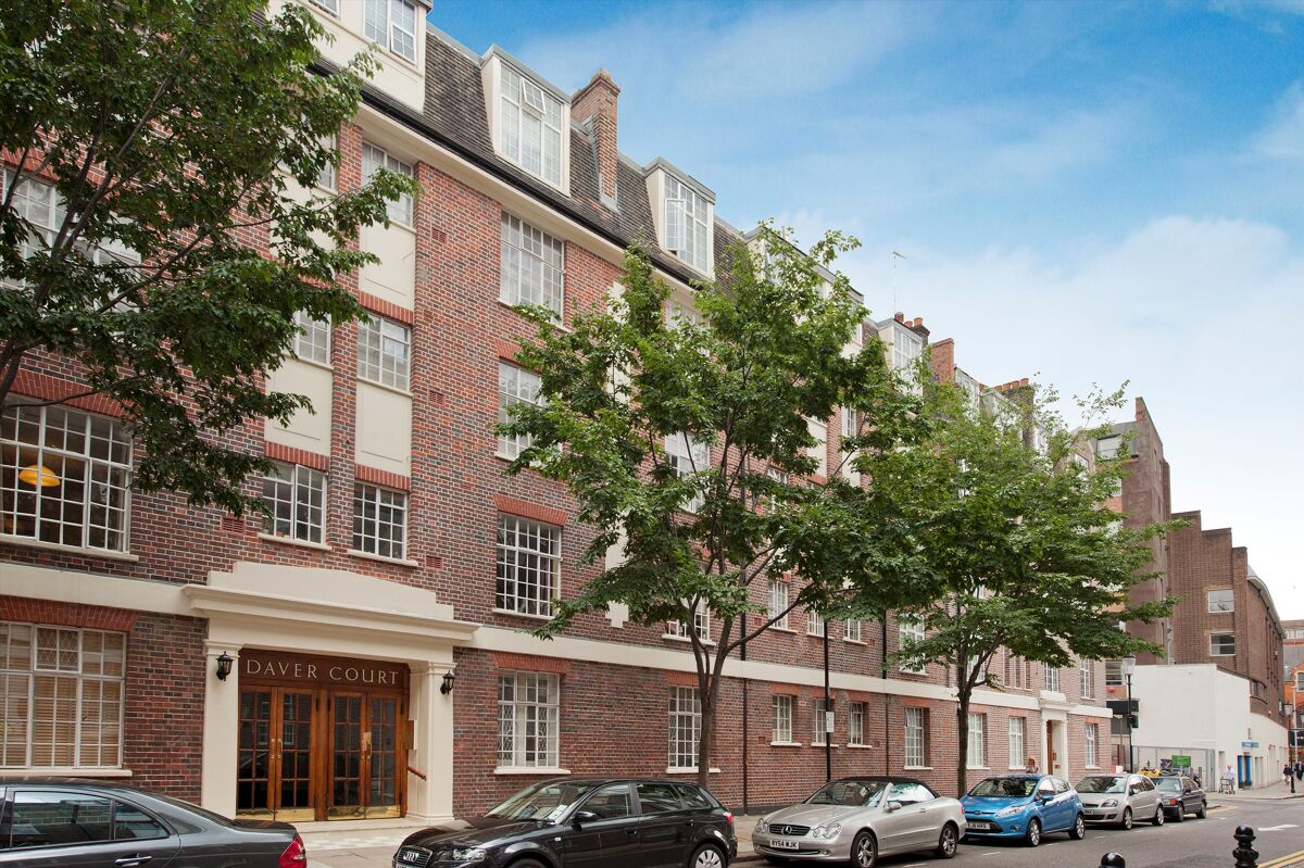 flat to rent in Daver Court, Chelsea Manor Street, London, SW3 KNQ012173810 Knight Frank