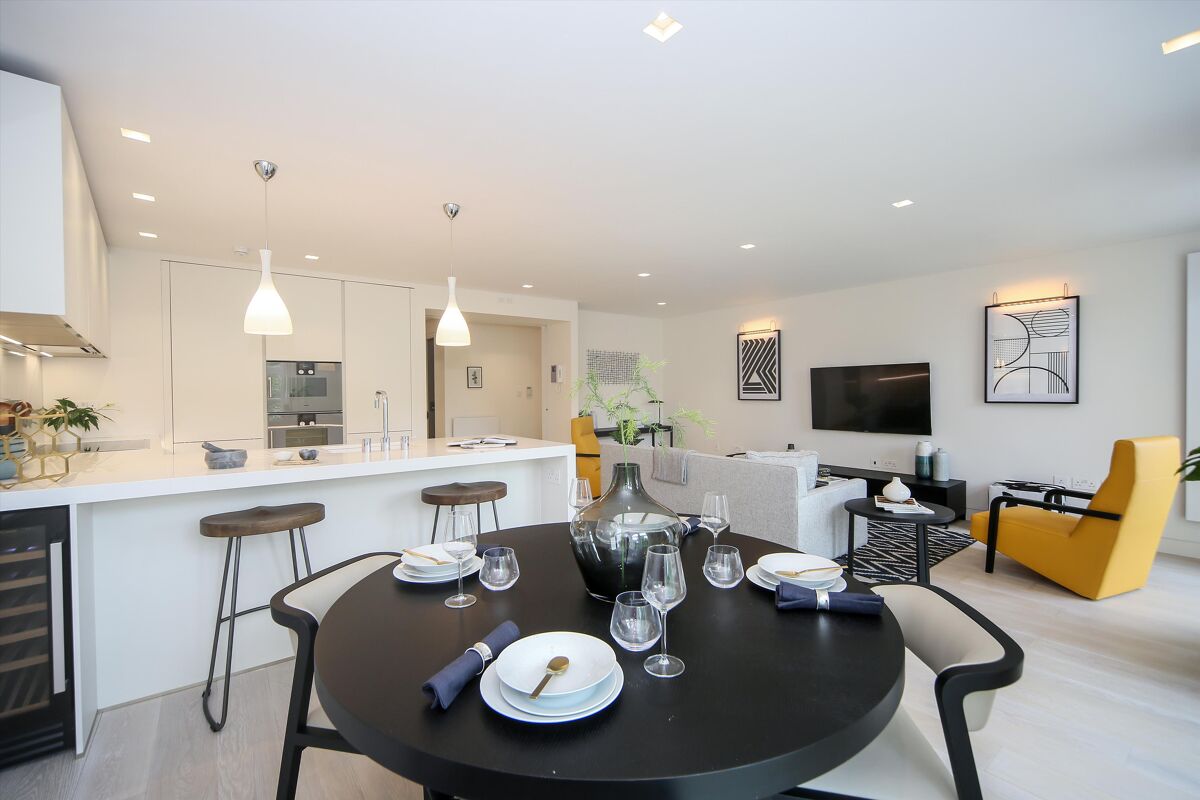 flat to rent in Rutland Gate, Knightsbridge, London, SW7 KNQ012198977