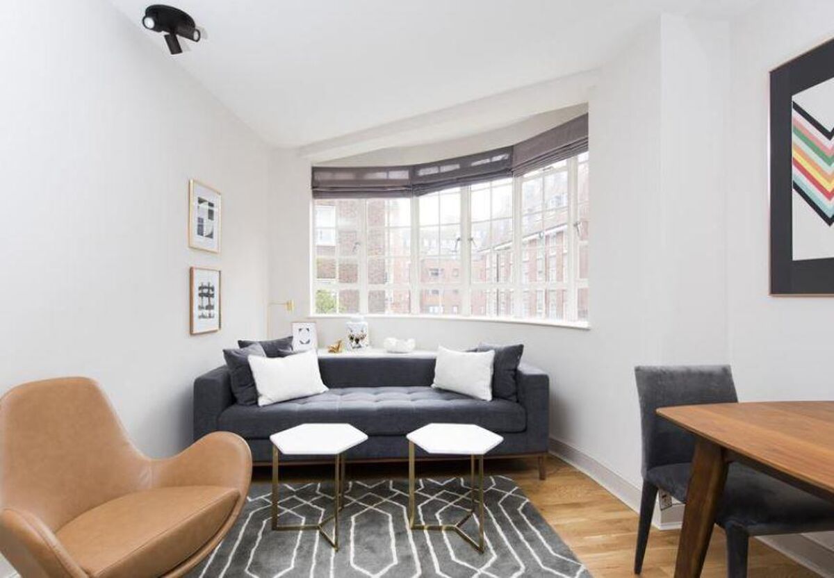 flat to rent in Chelsea Cloisters, Sloane Avenue, Chelsea, London, SW3