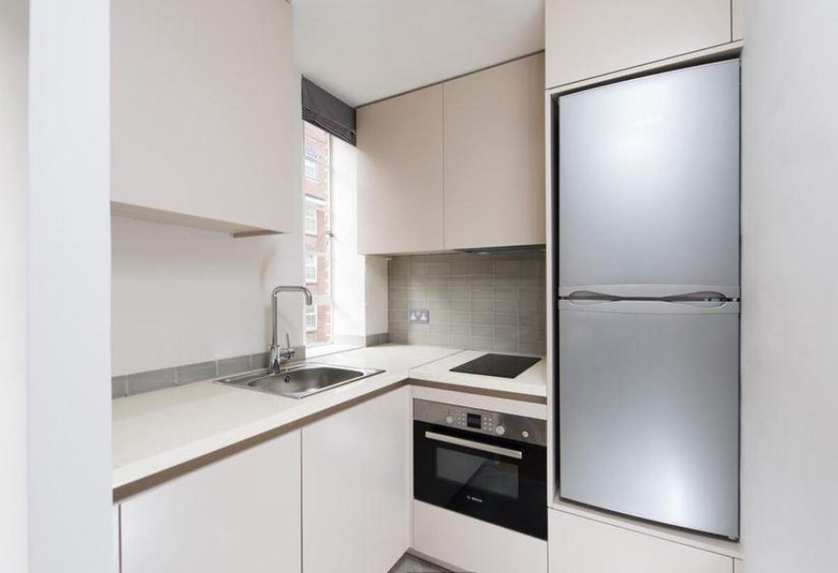 flat to rent in Chelsea Cloisters, Sloane Avenue, Chelsea, London, SW3