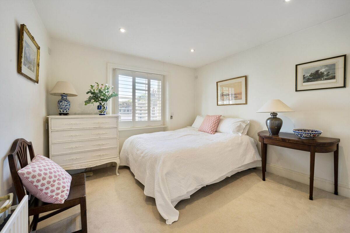 house to rent in Royal Avenue, Chelsea, London, SW3. KNQ012204965